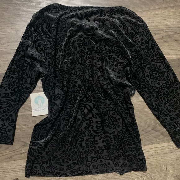 vintage gorgeous top from weatherproof - Picture 5 of 7